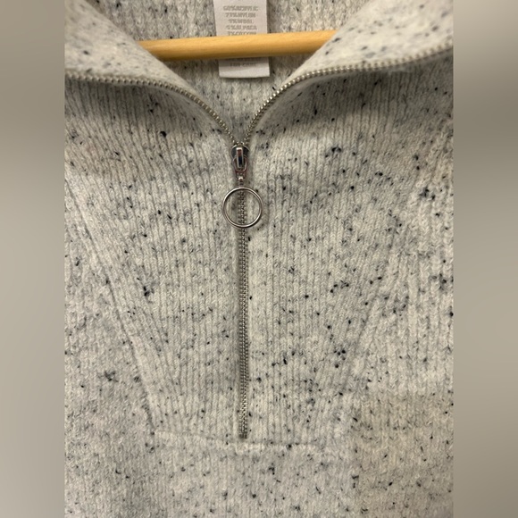 Design History Women's Sleeveless Quarter-Zip Sweater - Picture 5 of 7